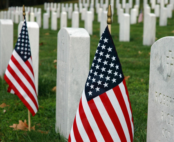 12" x 18" US Cemetery Flag