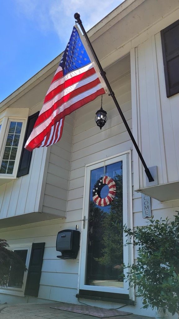 2.5' x 4' American Flag Kit