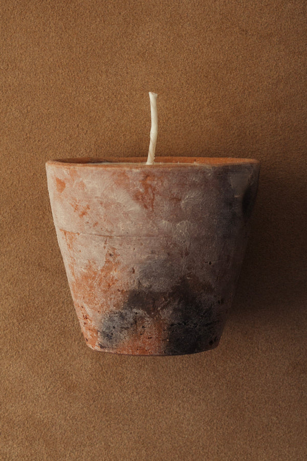 Souchong Debut Earthen Tallow Candle – Smoke-Brushed Terracotta Vessel