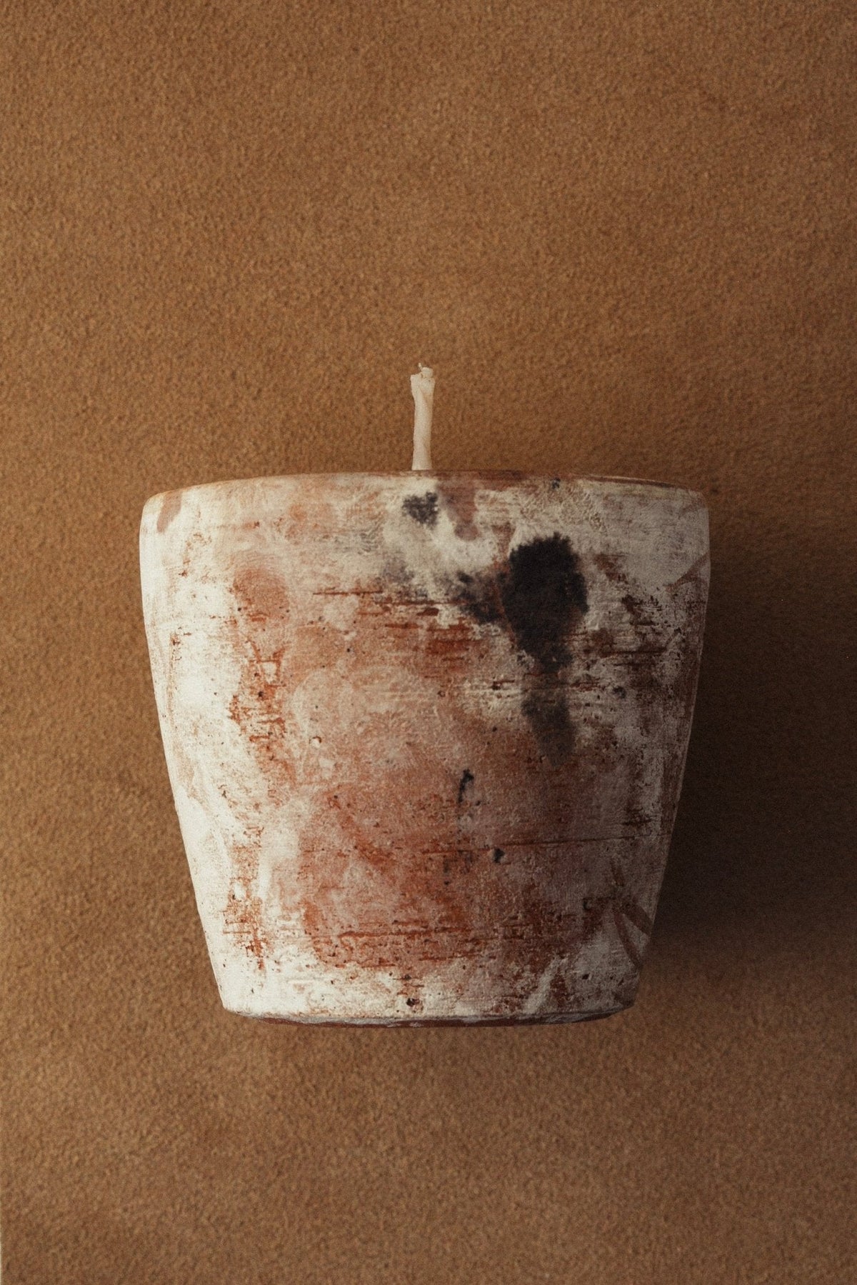 Souchong Debut Earthen Tallow Candle – Smoke-Brushed Terracotta Vessel