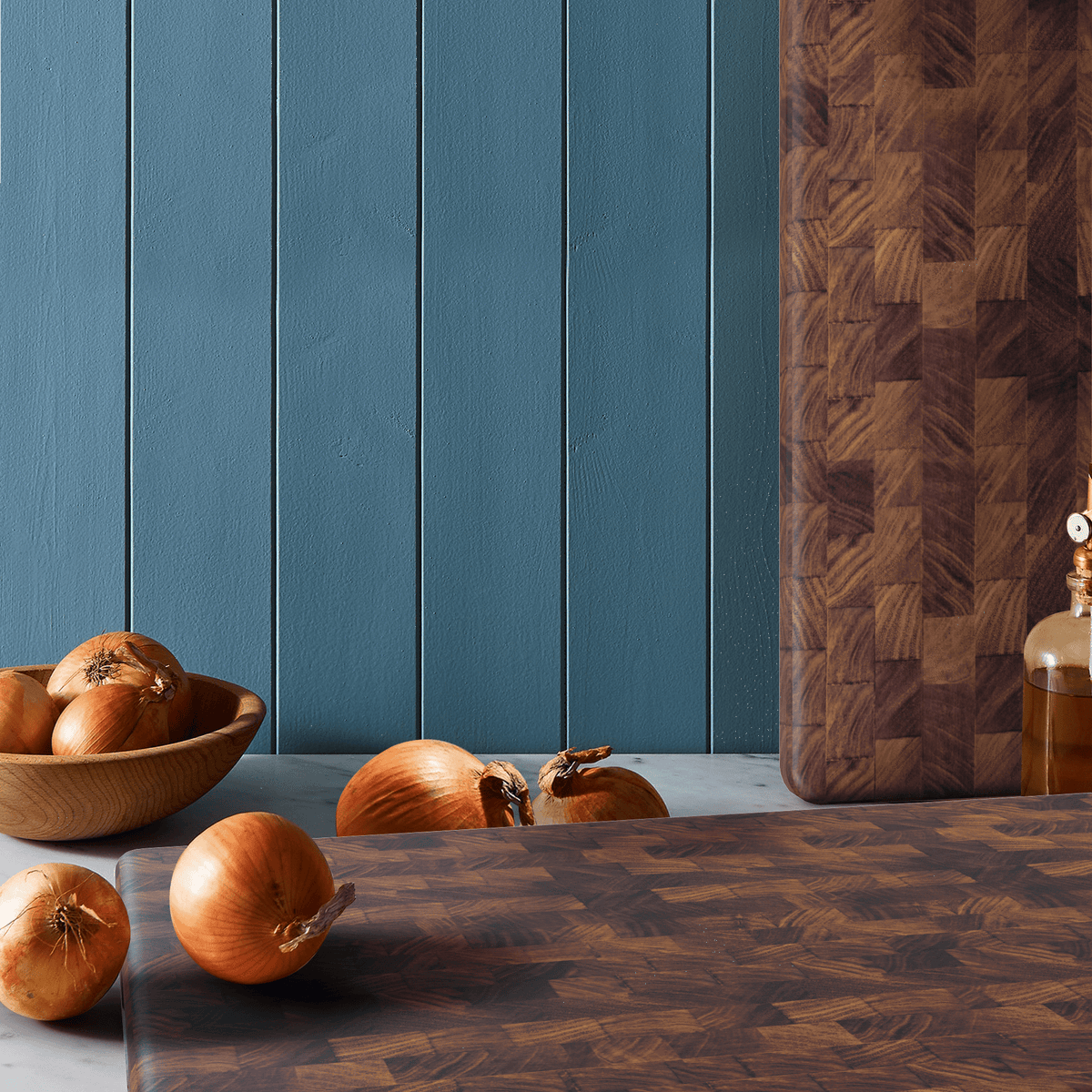 Medium End Grain Walnut Wood Butcher Block