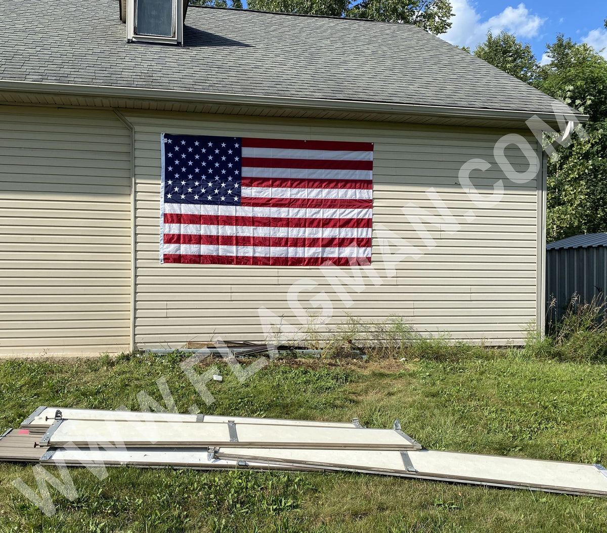 Nylon American Flag with Grommets Along Edges for Wall Hanging